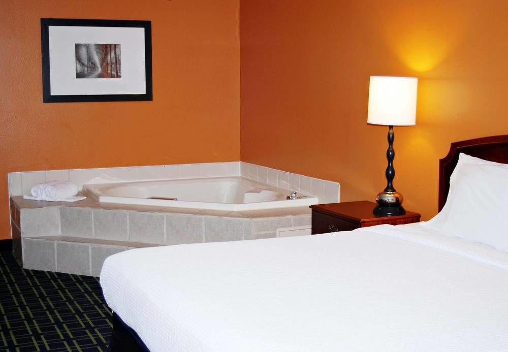 Fairfield Inn Myrtle Beach Broadway At The Beach Ngoại thất bức ảnh