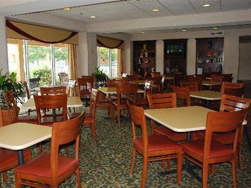 Fairfield Inn Myrtle Beach Broadway At The Beach Ngoại thất bức ảnh
