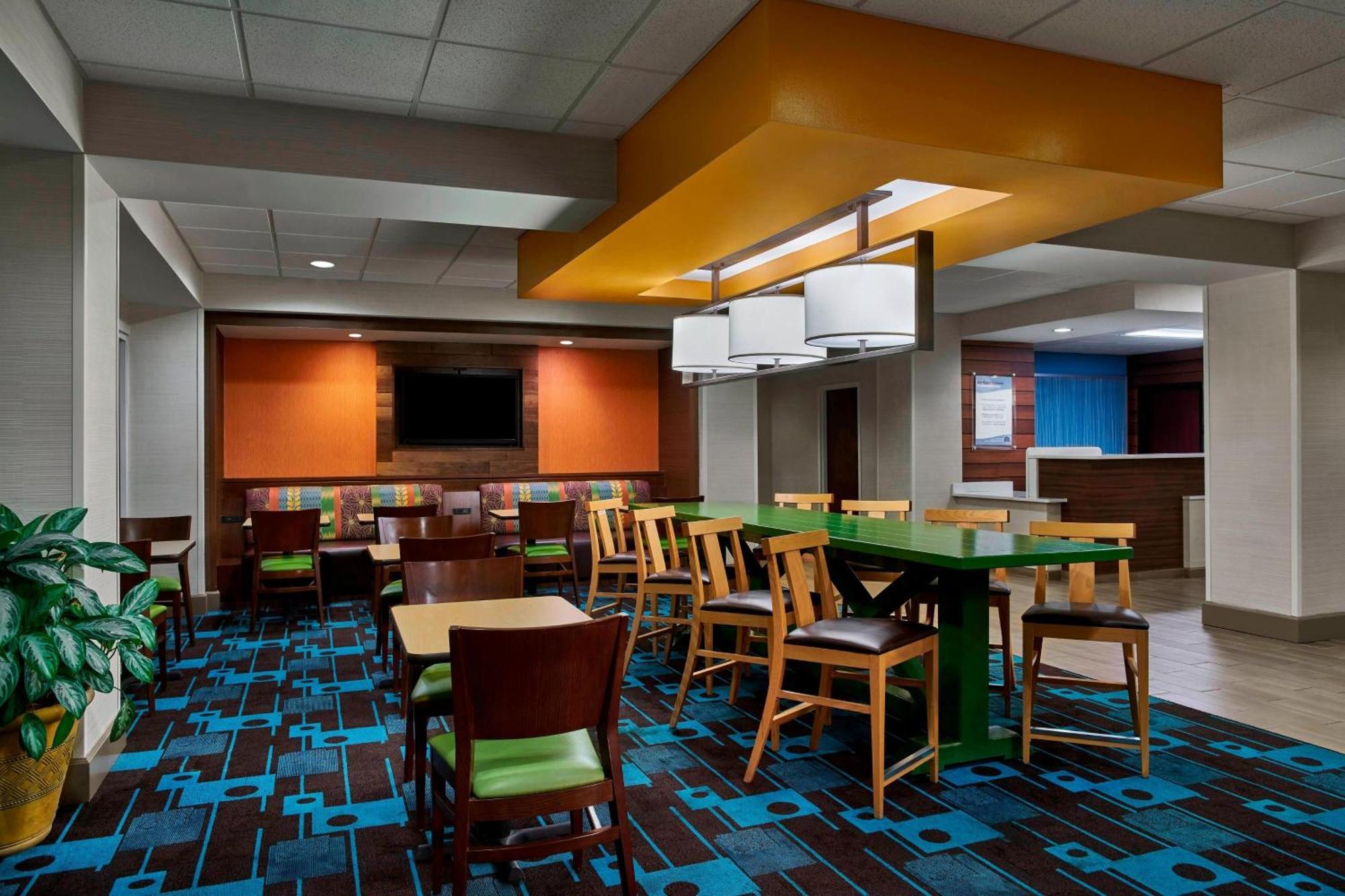 Fairfield Inn Myrtle Beach Broadway At The Beach Ngoại thất bức ảnh
