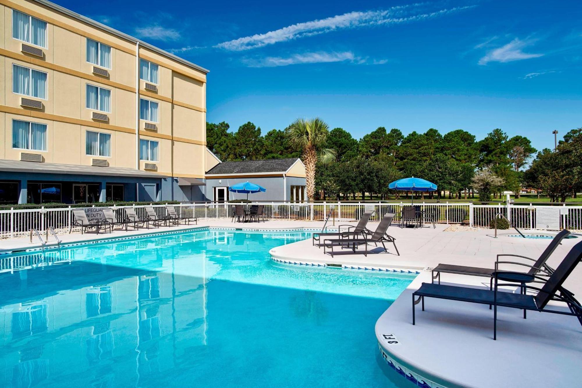 Fairfield Inn Myrtle Beach Broadway At The Beach Ngoại thất bức ảnh